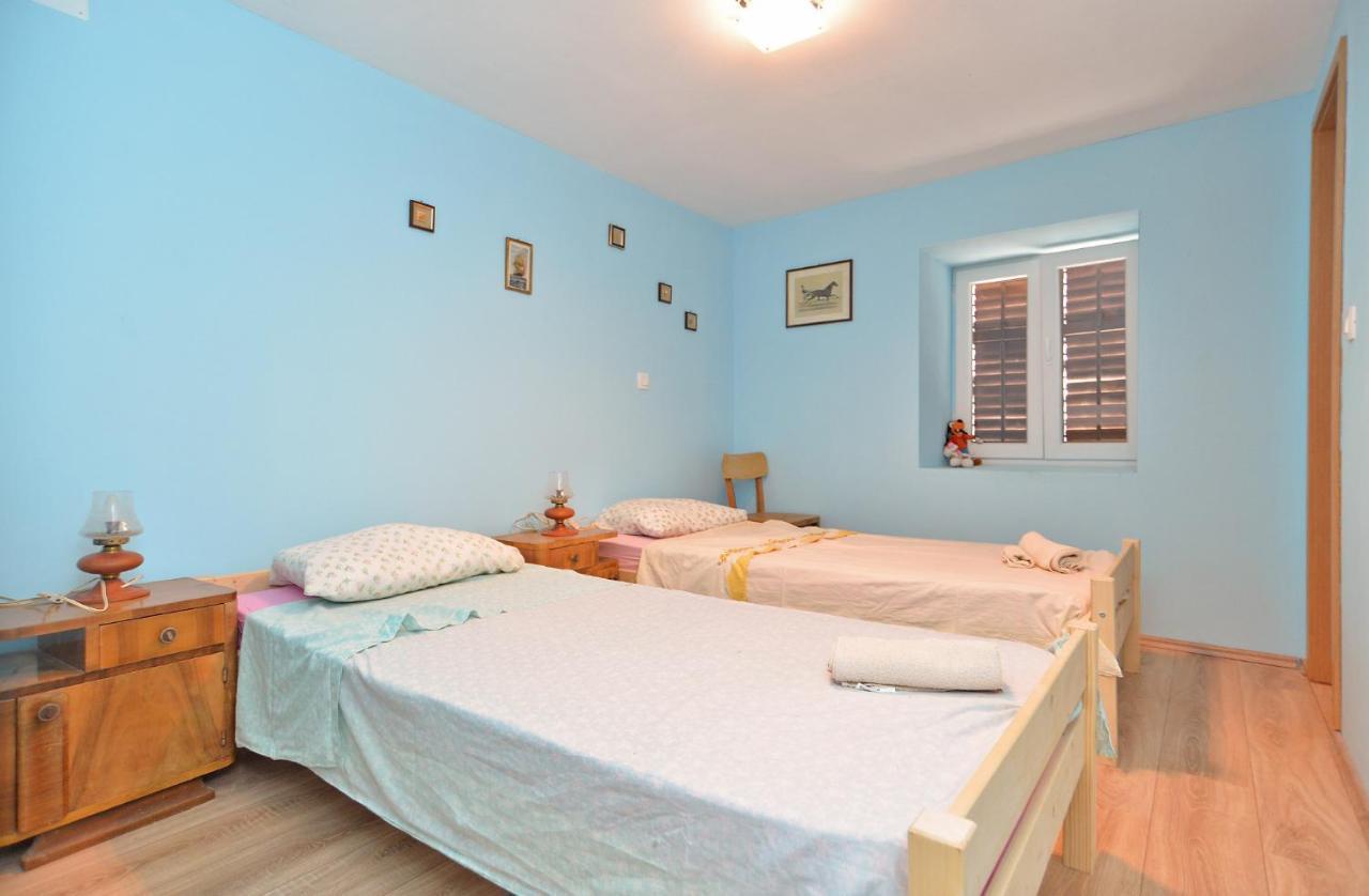 House Biserka 1736 Premantura Bagian luar foto