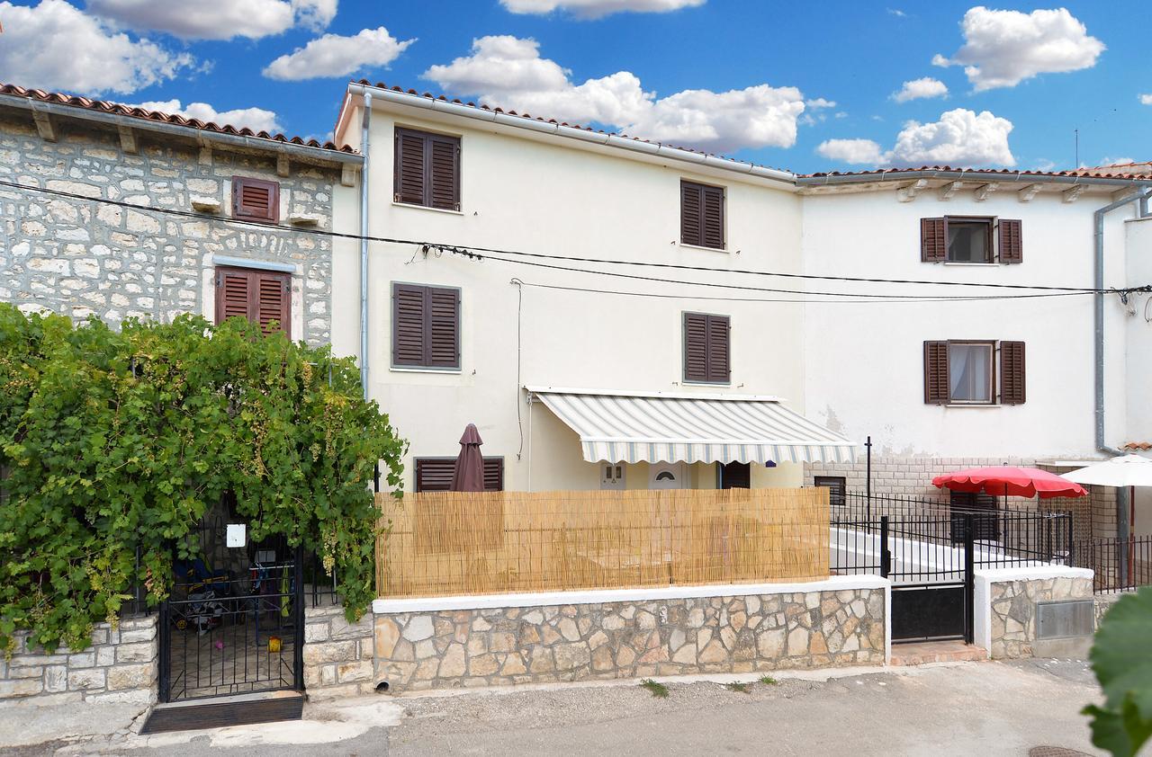 House Biserka 1736 Premantura Bagian luar foto